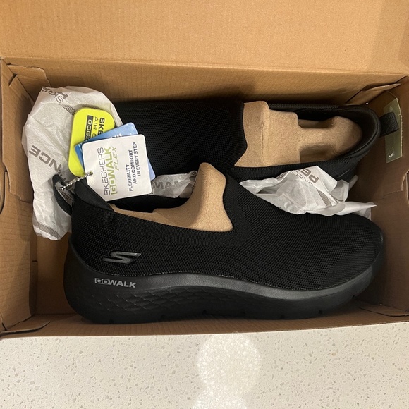 New In Box (NWT) : Skechers Go Walk Flex : Mens 7 - Picture 9 of 9